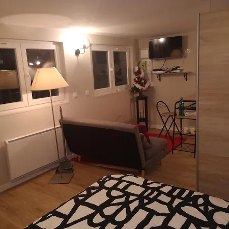 Charmante Maison Proche Et Commerces Vakantiehuis