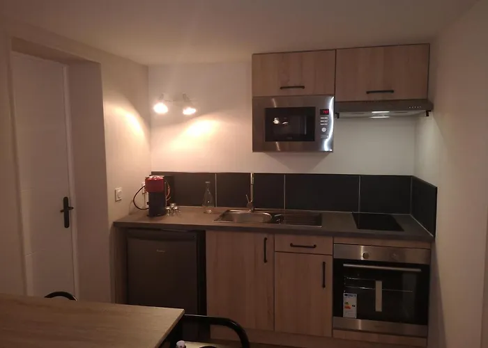 Charmante Maison Proche Et Commerces Vakantiehuis *