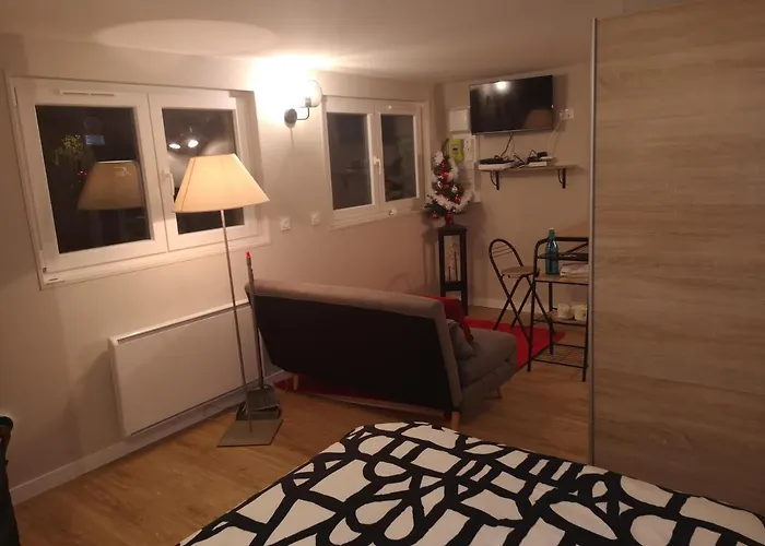 Charmante Maison Proche Et Commerces Vakantiehuis